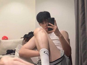 国产男男 Gay18 体育生白袜，舒适透气，贴合脚型，是你运动健身的好伴侣