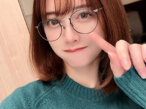 粉色希岛爱理电影在线观看，日本知名女演员，其代表作有我的好妈妈色即是空等